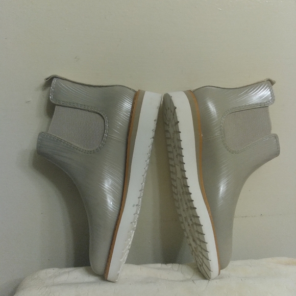 Cougar Jill Malek Rubber Gray Chelsea Rain Boots Size 7 Women's - Picture 12 of 16